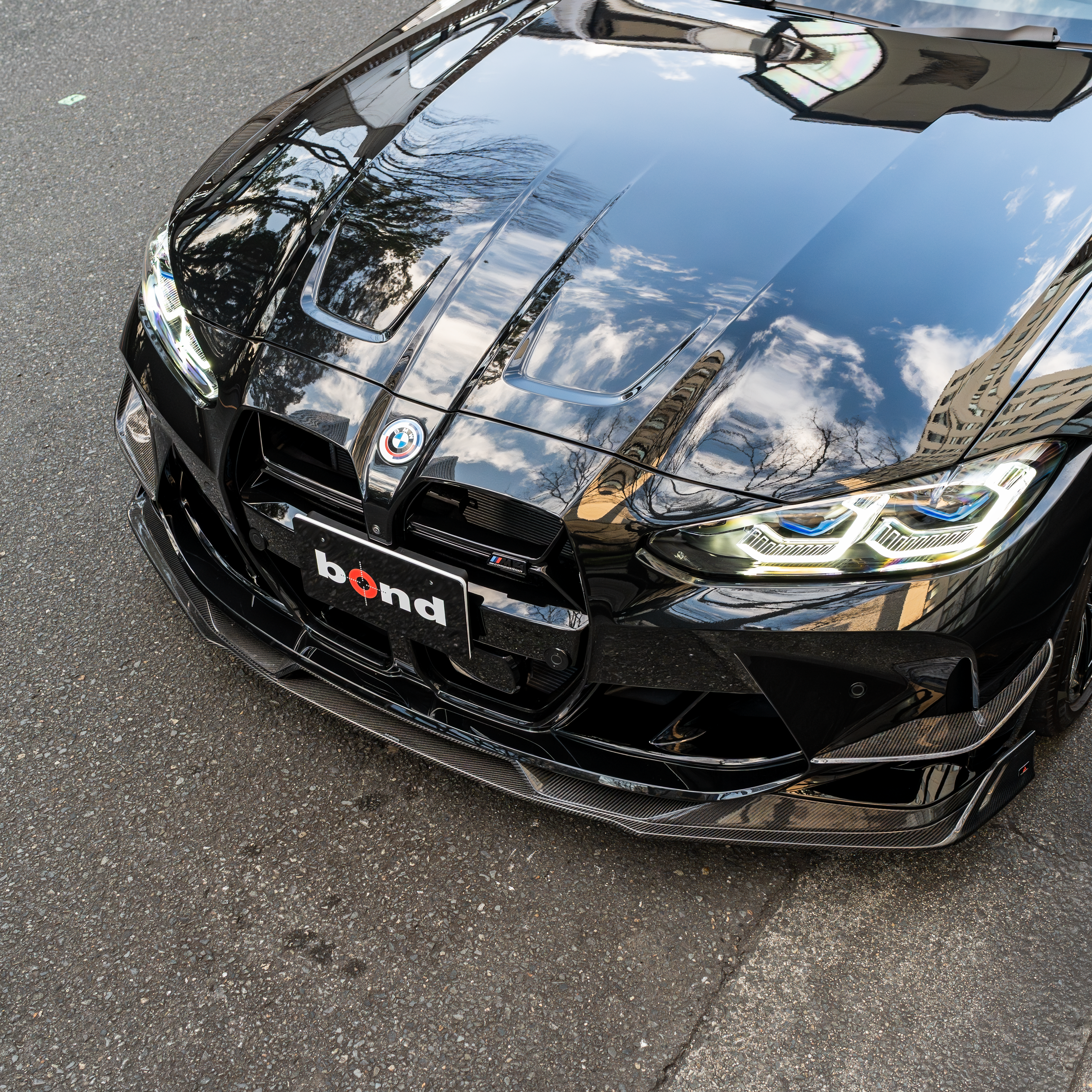 BMW　M4　Xdrive　AEデザイン　エアロ　カスタム　bondstyle　ボンドカーズ　ボンド大阪　ボンドグループ