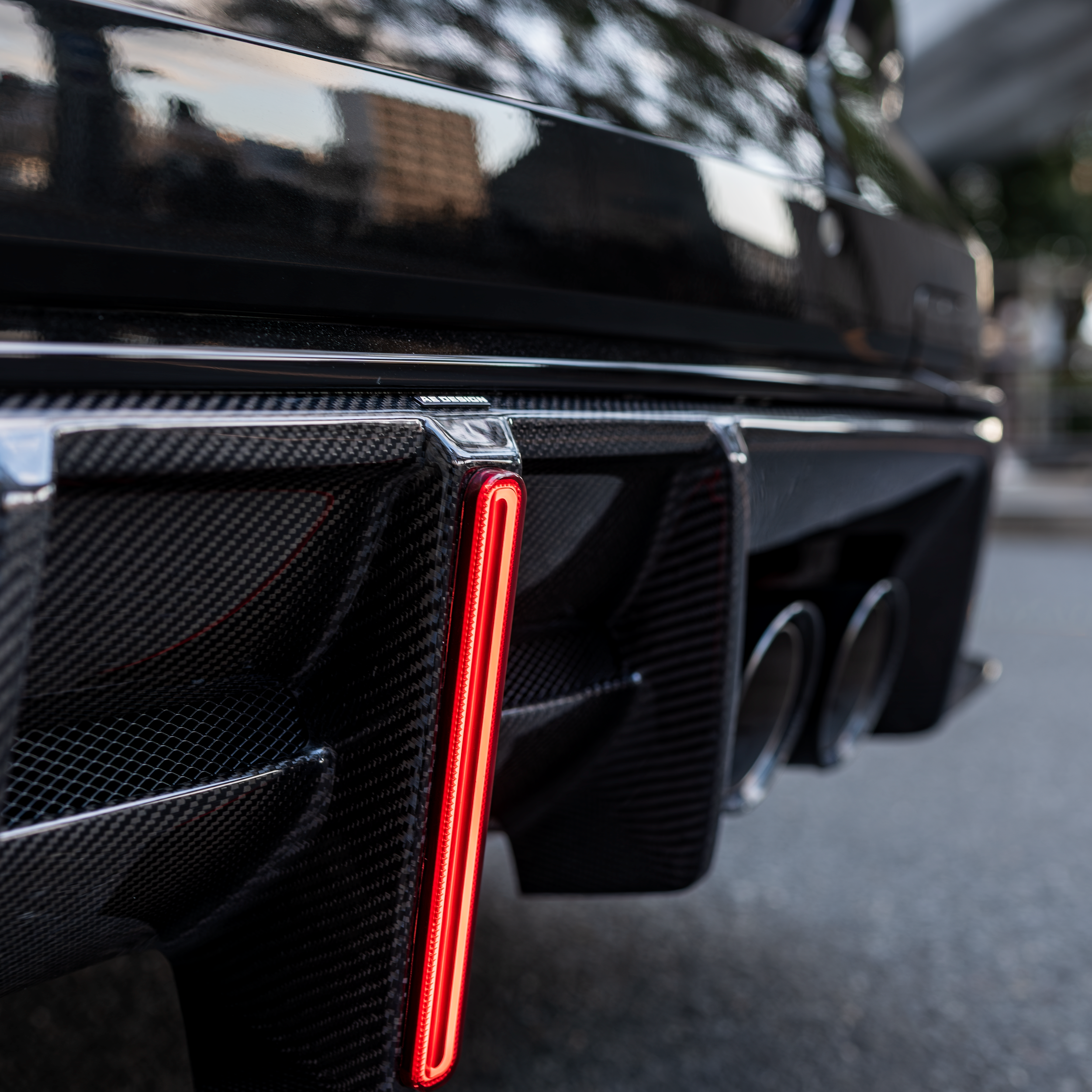 BMW　M4　Xdrive　AEデザイン　エアロ　カスタム　bondstyle　ボンドカーズ　ボンド大阪　ボンドグループ