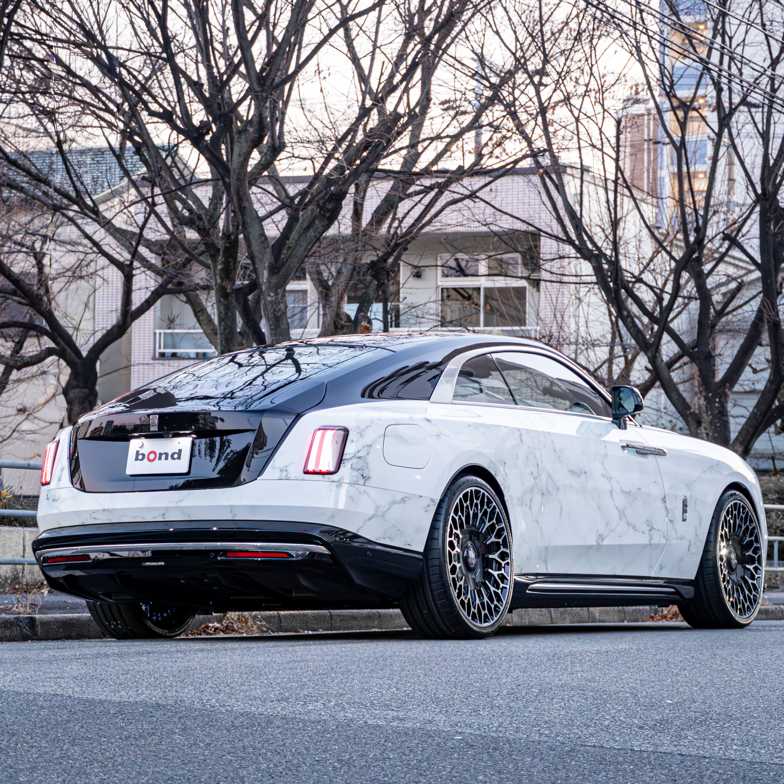 Rolls-Royce Spectre×Brixton Forged！！　ボンド大阪