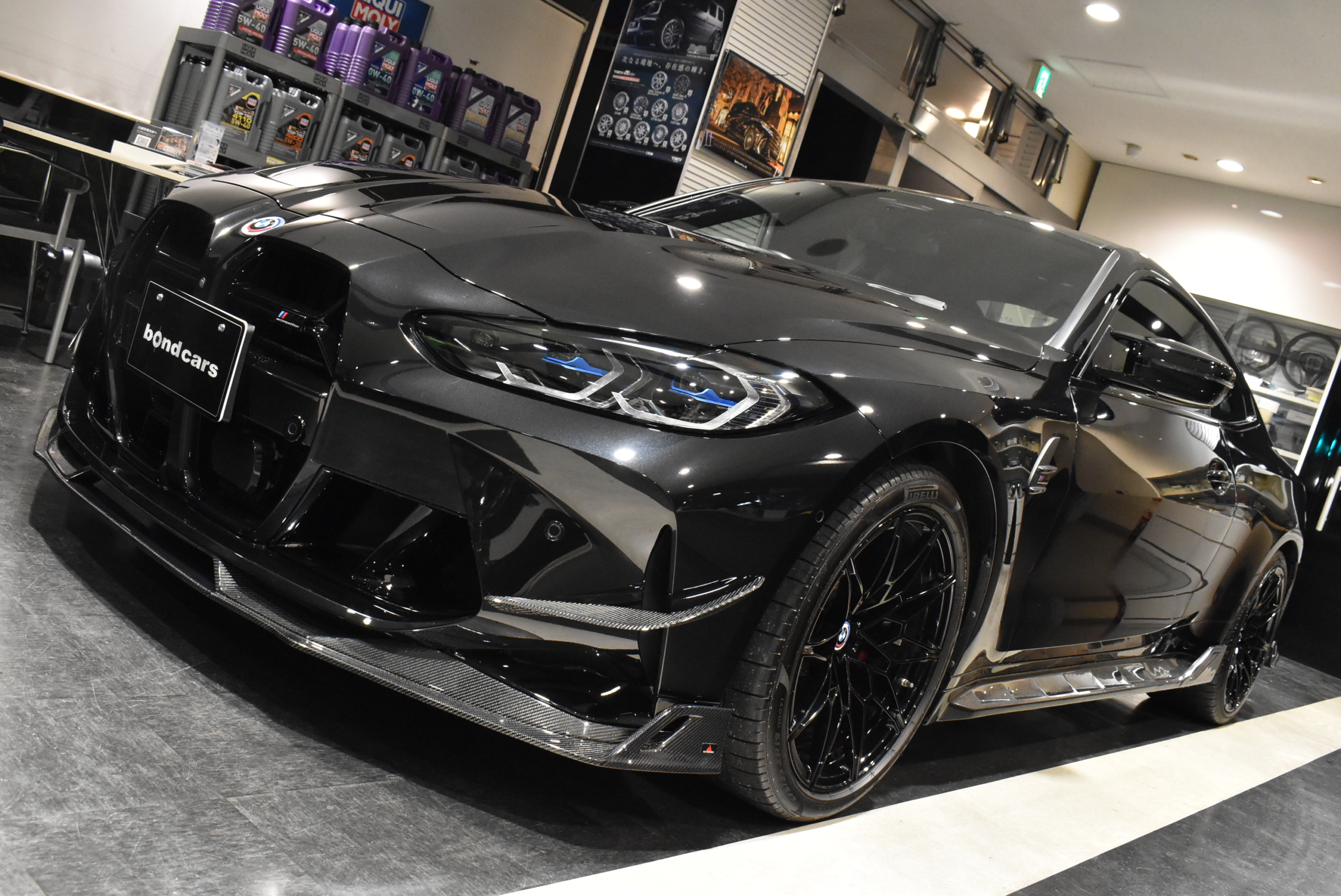 BMW　M4　Xdrive　AEデザイン　エアロ　カスタム　bondstyle　ボンドカーズ　ボンド大阪　ボンドグループ