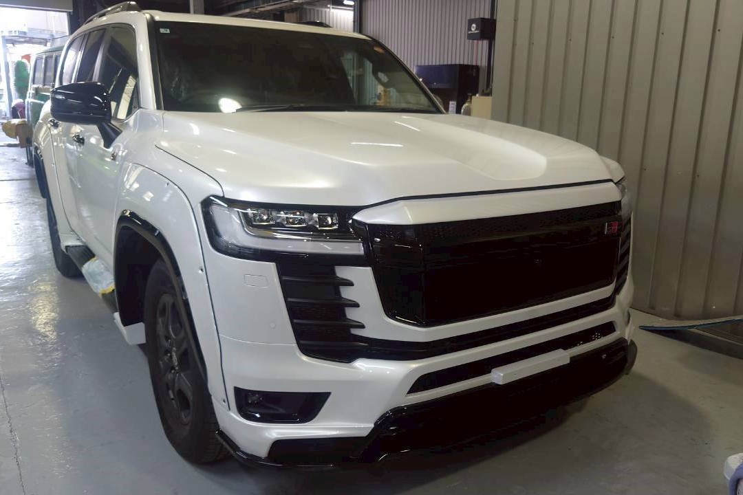 ランドクルーザー300　Liberty Walk リバティーウォーク カスタム