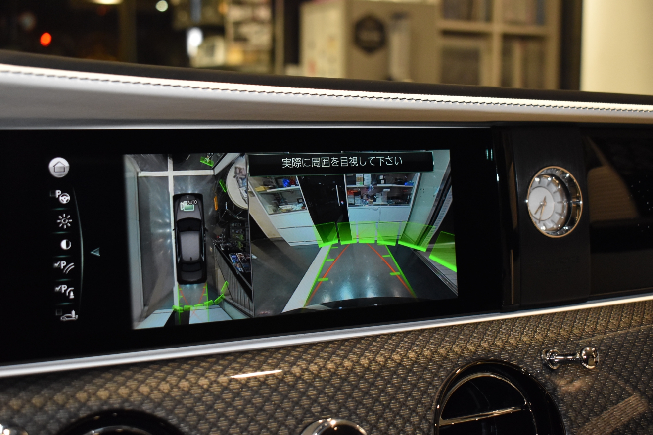 ロールスロイス　ゴースト　ブラックバッジ　BB　左ハンドル　スターヘッドライナー　ボンド大阪　NEWPRICE　ボンドカーズ　ボンドグループ