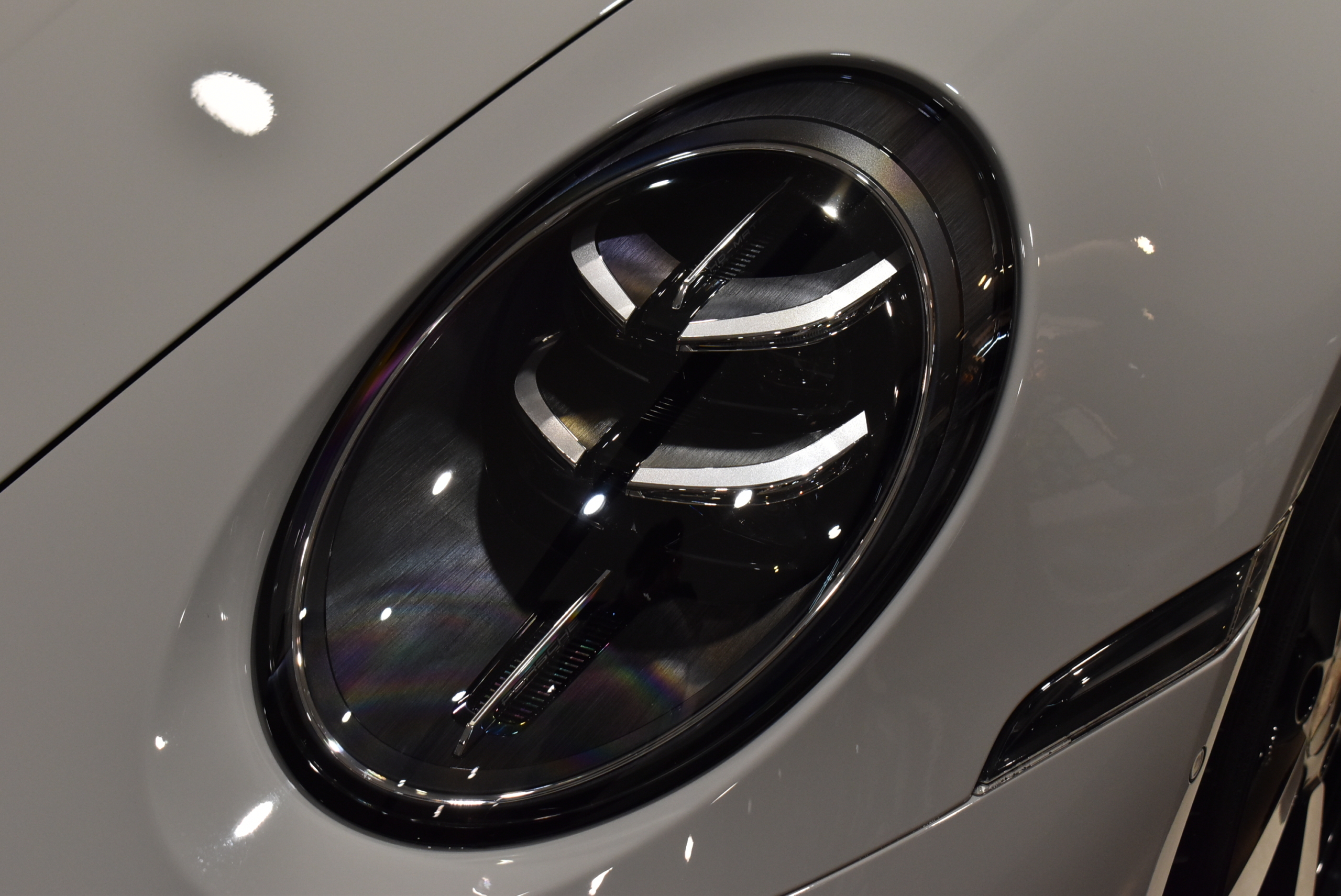 ORSCHE　992.2　カレラ　スポーツデザインパッケージ HDマトリクスヘッドライト スポーツエキゾースト ツートンレザーインテリア BOSEサウンドシステム シートベンチレーション スポーツクロノパッケージ