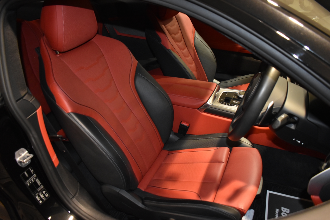 BMW　M850ⅰ　Xdrive　3Dデザイン　ローダウン　　カスタム車両　カーボンラッピング　bond大阪　bondカーズ　bondグループ