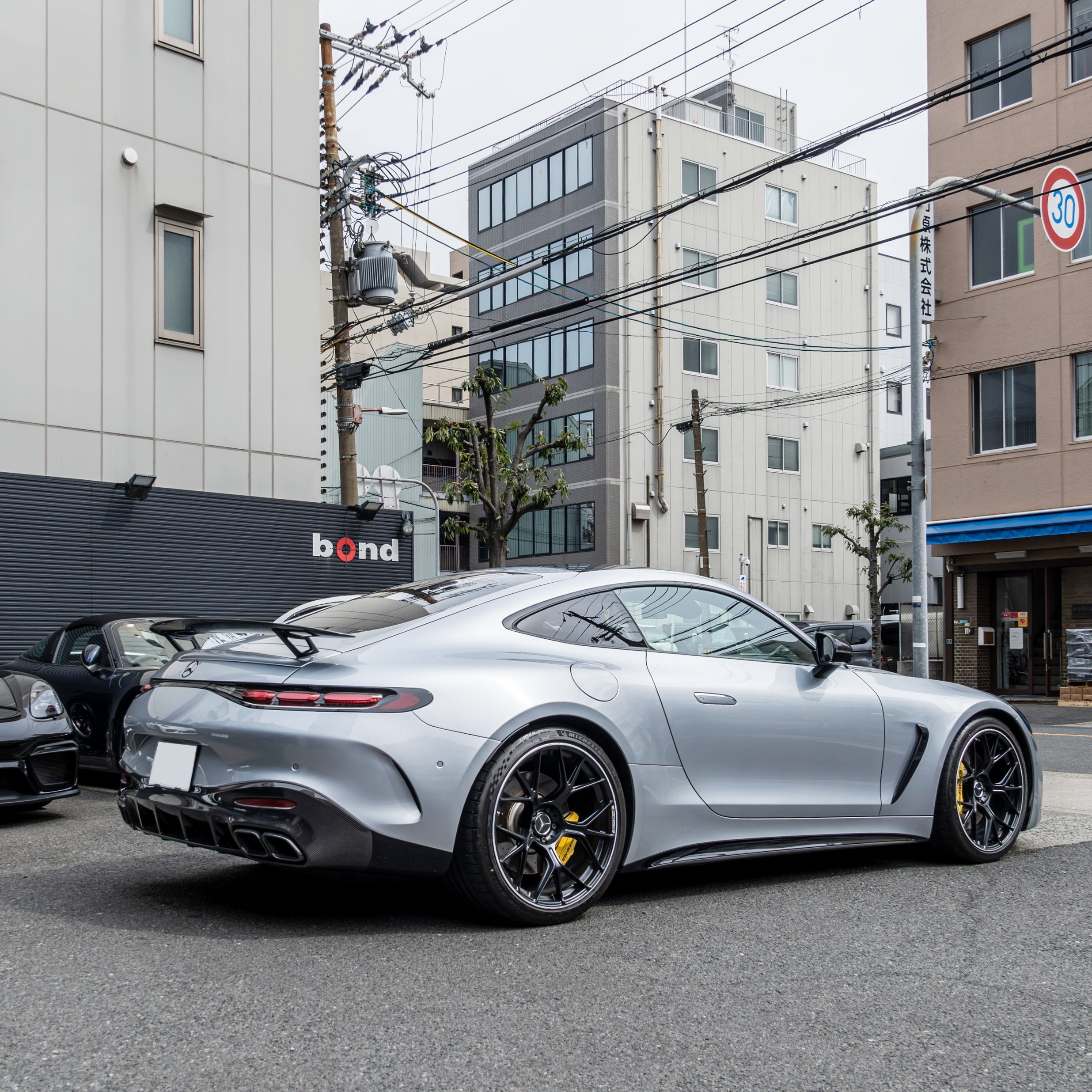 C192 AMG GT63 リアウィング カスタム