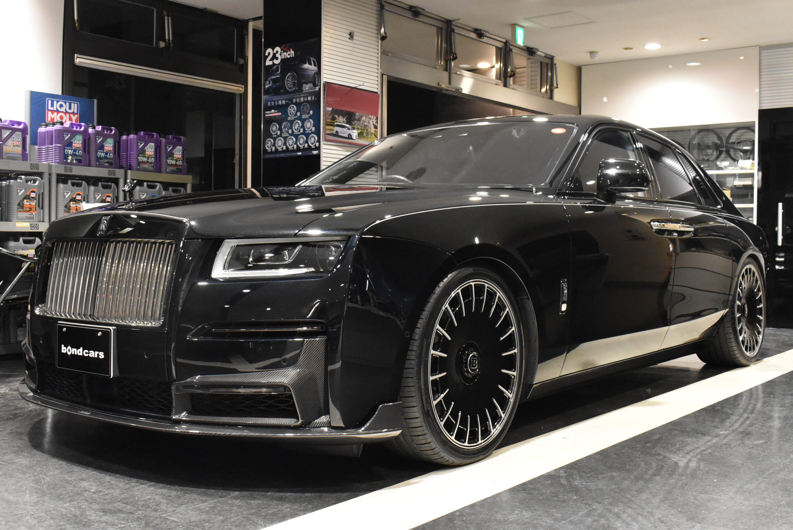 ワンオーナー BRABUSエアロ&ホイール スターライトヘッドライナー リアシアターコンフィギュレーション ビスポークインテリア