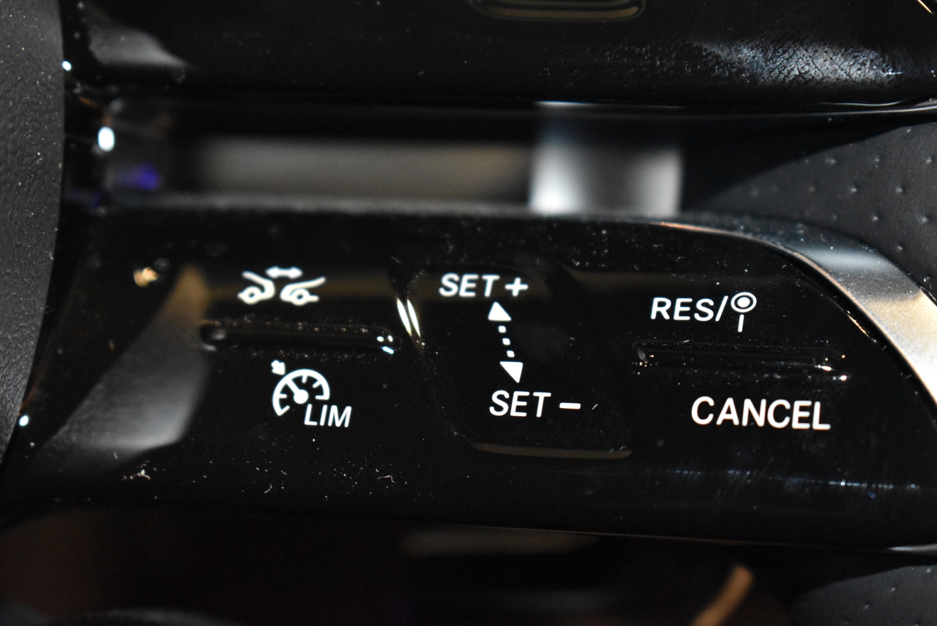 Mベンツ　メルセデスAMG　CLE53　ダイナミックパッケージ　エクスクルーシブデザインPKG　ローダウン　新着入庫車両　ボンドカーズ　ボンドグループ