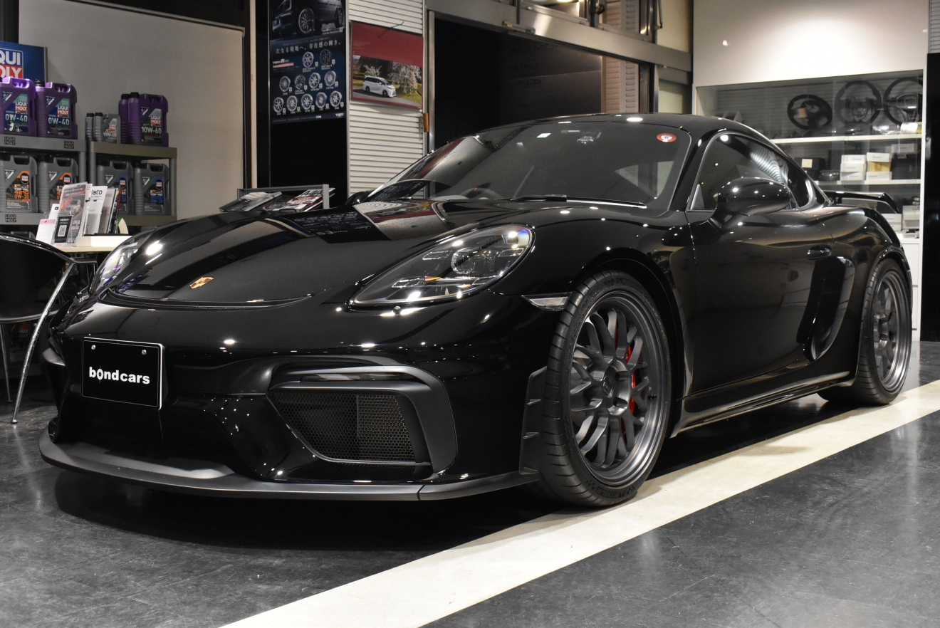 ポルシェ　ケイマン　GT4　BCフォージド　ロベルタカップ　カスタム車両　低走行　PDK　ボンド大阪　ボンドカーズ　ボンドグループ