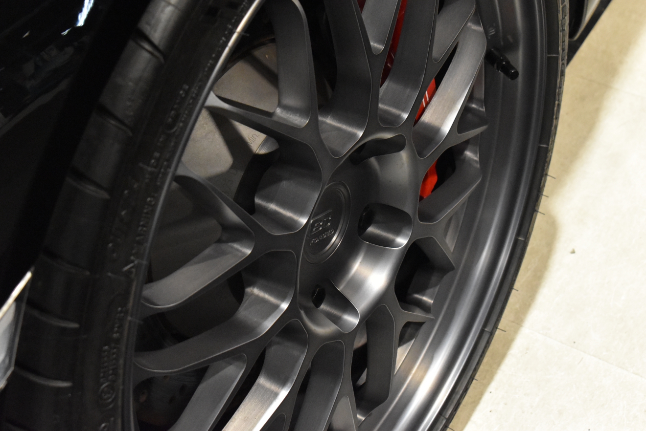 ポルシェ　ケイマン　GT4　BCフォージド　ロベルタカップ　カスタム車両　低走行　PDK　ボンド大阪　ボンドカーズ　ボンドグループ