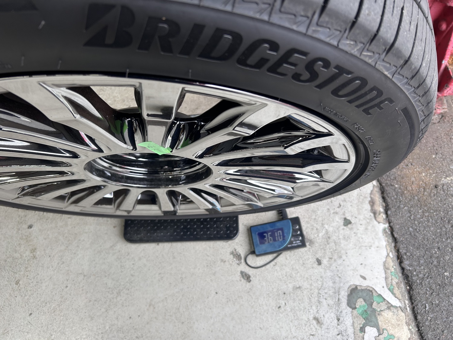 センチュリーSUV 24インチ AKforged ホイール交換　カスタム