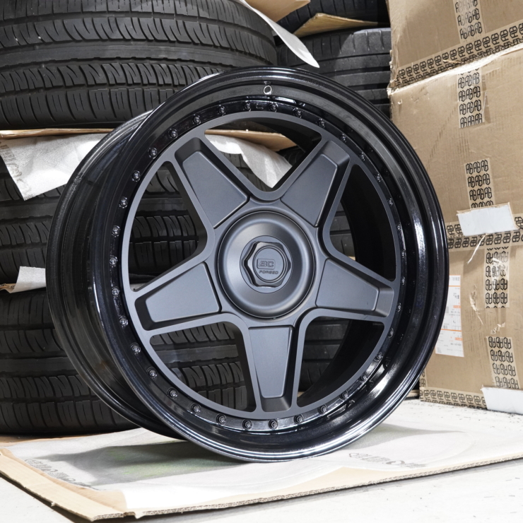 MLE-Z56-CX 22″ MatteBlack/GlossBlack