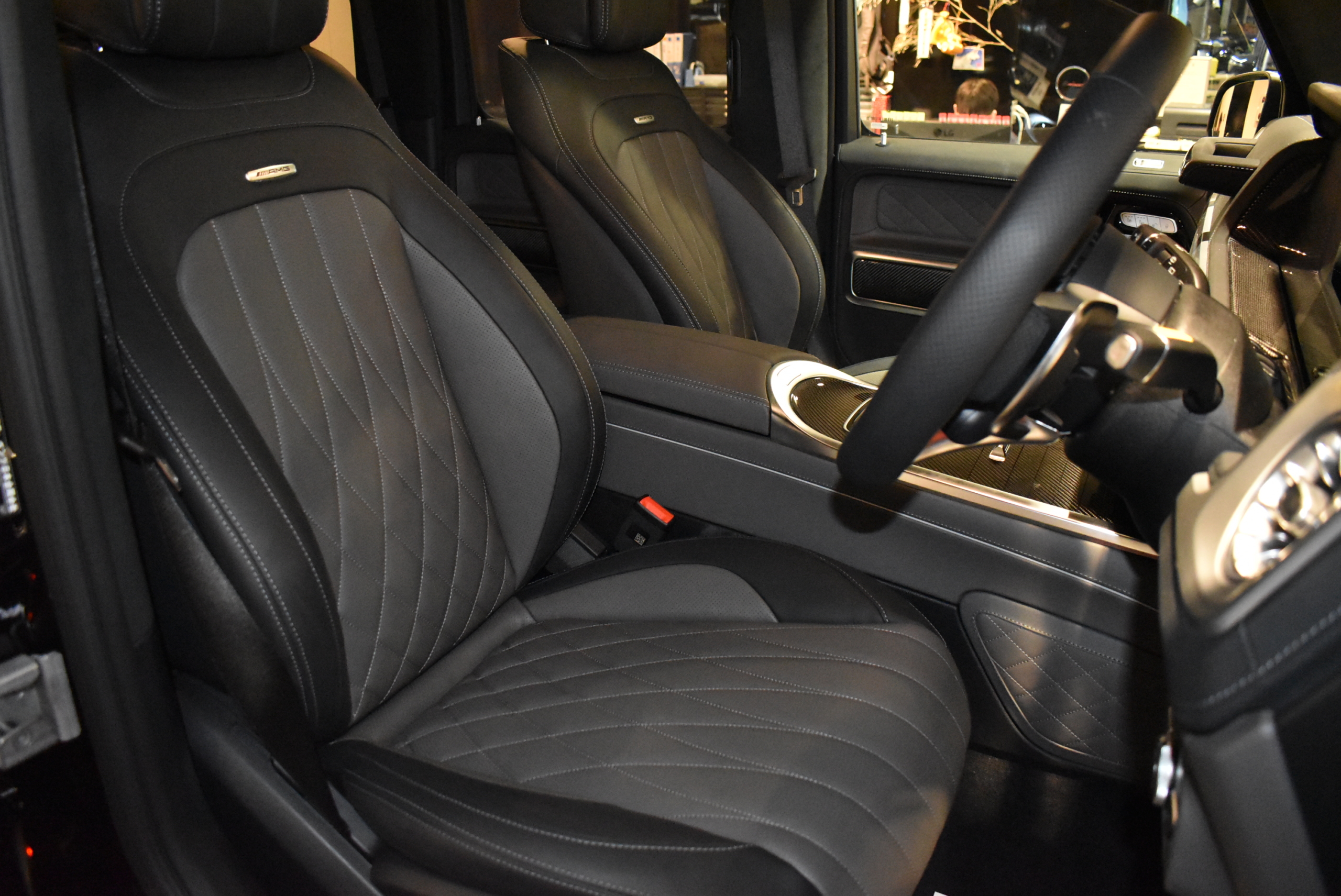 ワンオーナー AMGカーボンファイバーインテリアトリム MANUFAKTURプログラムプラス MANUFAKTURロゴパッケージ AMGナイトパッケージ MANUFAKTURインテリアプラスパッケージ 22インチAMGホイール