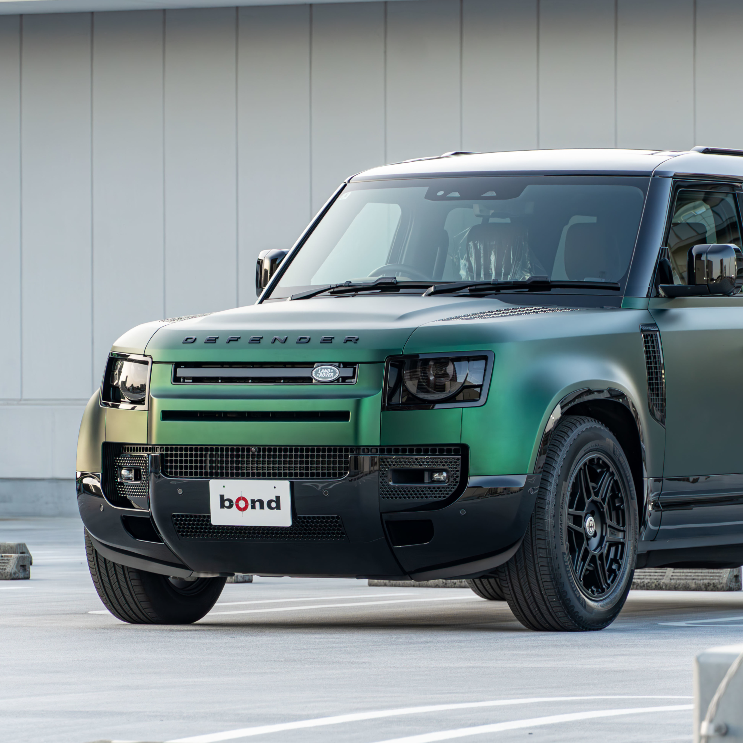 ランドローバー ディフェンダー 110 HRE×ハーフラッピング・HRE FT1・TREEY LAND　ボンド大阪