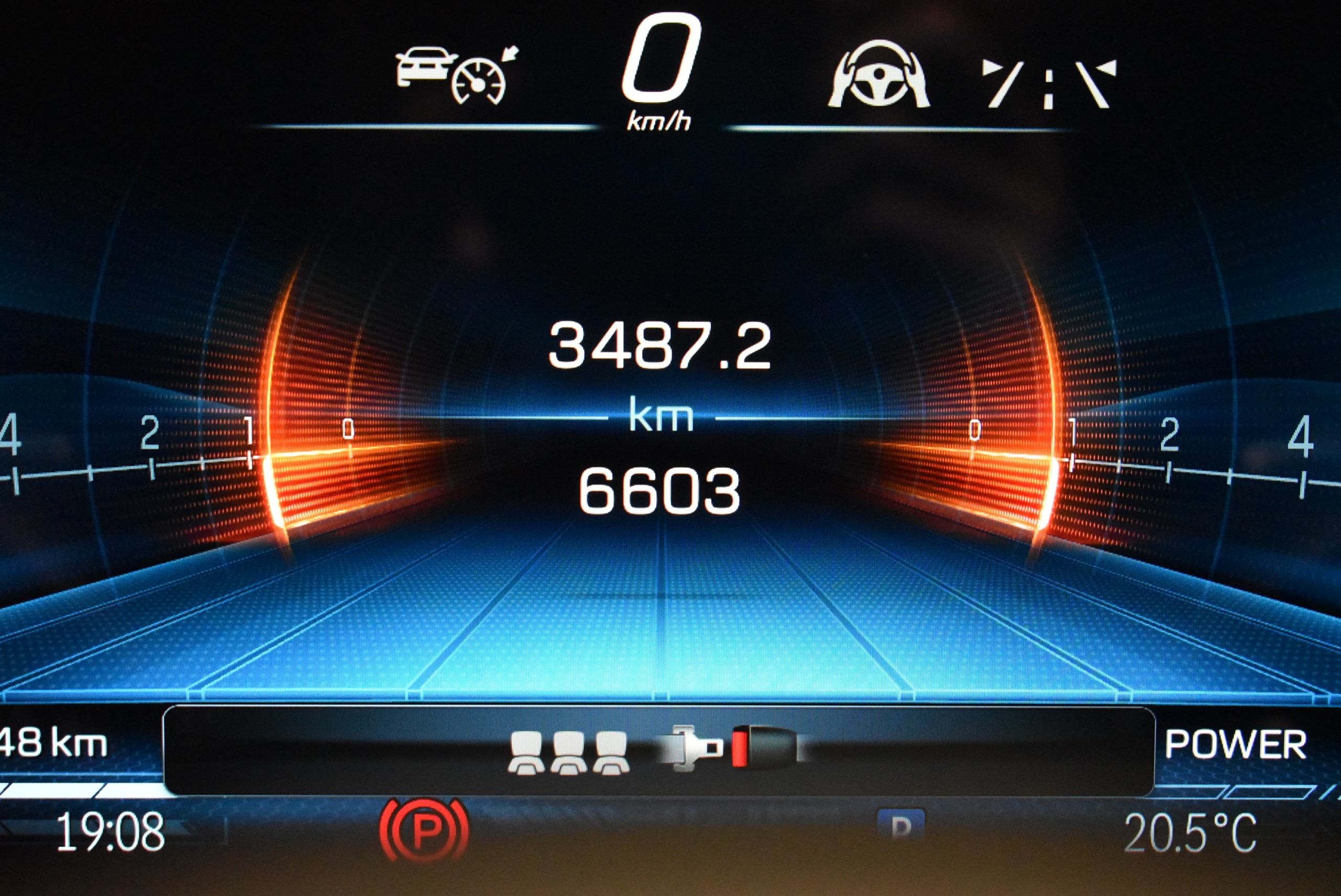 AMG GT53　４Ｄクーペ　AMGダイナミックパッケージ サンルーフ フルレザー仕様(ダイヤモンドステッチ入り) スペクトラルブルーマグノ