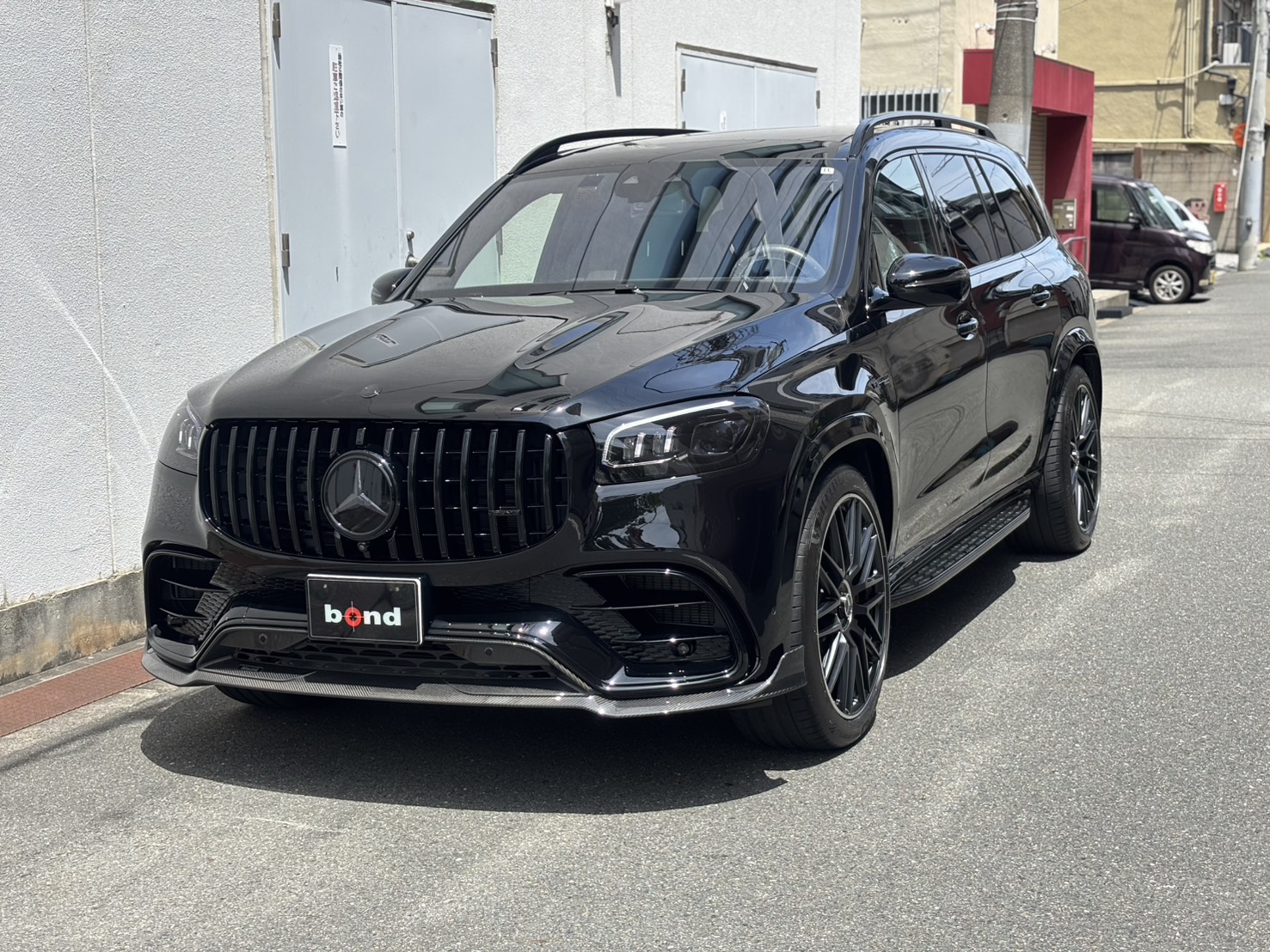 メルセデスAMG　GLS63　ブラックアウト　BURABAS　AKRAPOVICマフラー
カスタム　プロテクション　ナイトパッケージ　ボンド大阪　ボンドカーズ　ボンドグループ