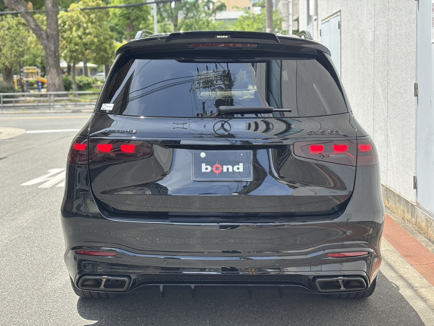 メルセデスAMG　GLS63　ブラックアウト　BURABAS　AKRAPOVICマフラー
カスタム　プロテクション　ナイトパッケージ　ボンド大阪　ボンドカーズ　ボンドグループ