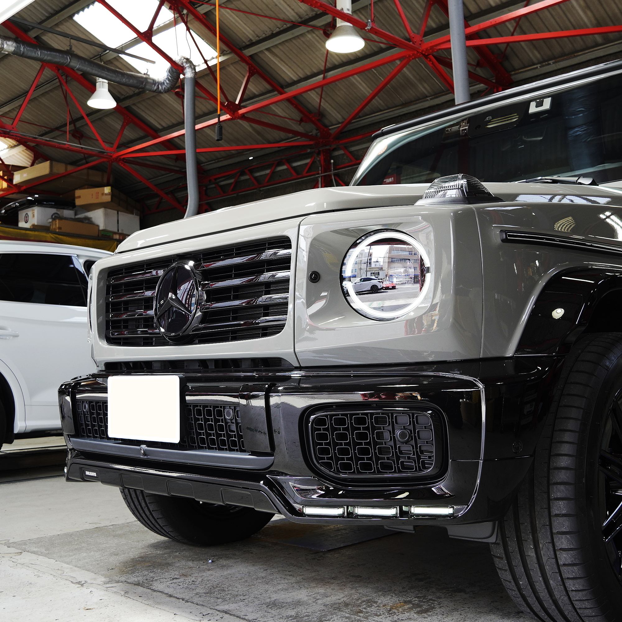 G450d　Edition MANUFAKTUR Icon　BRABUS　デジタルインナーミラー　電動サイドステップ
