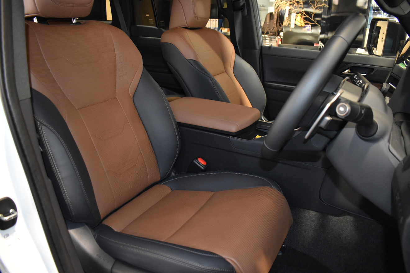 LEXUS　GX　モデリスタ　マークレビンソン　新着入庫車両　ボンド大阪　ボンドカーズ　ボンドグループ