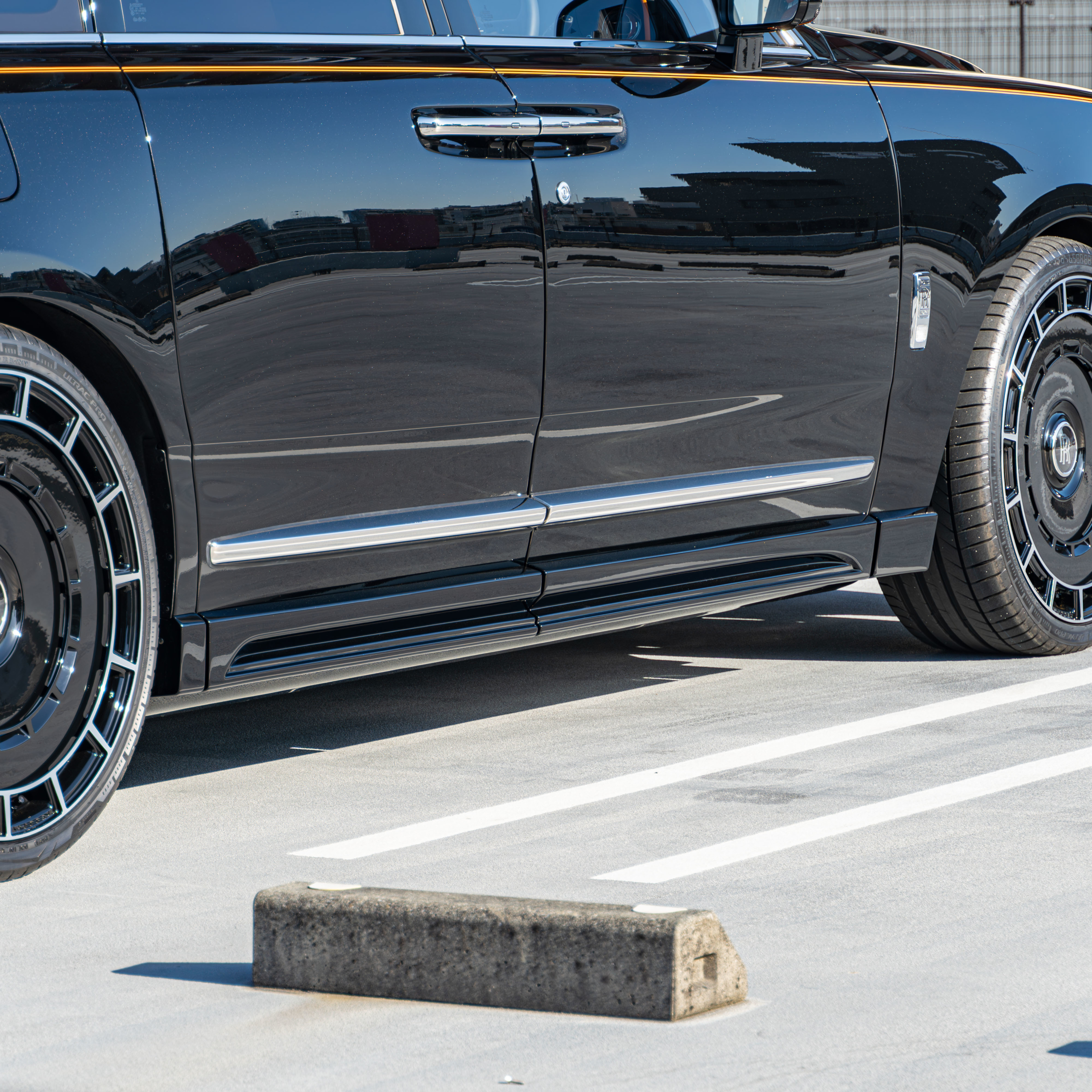 Rolls-Royce Cullinan SeriesⅡ×ZERO Design Aero kit・VOSSEN wheels　ボンド大阪
