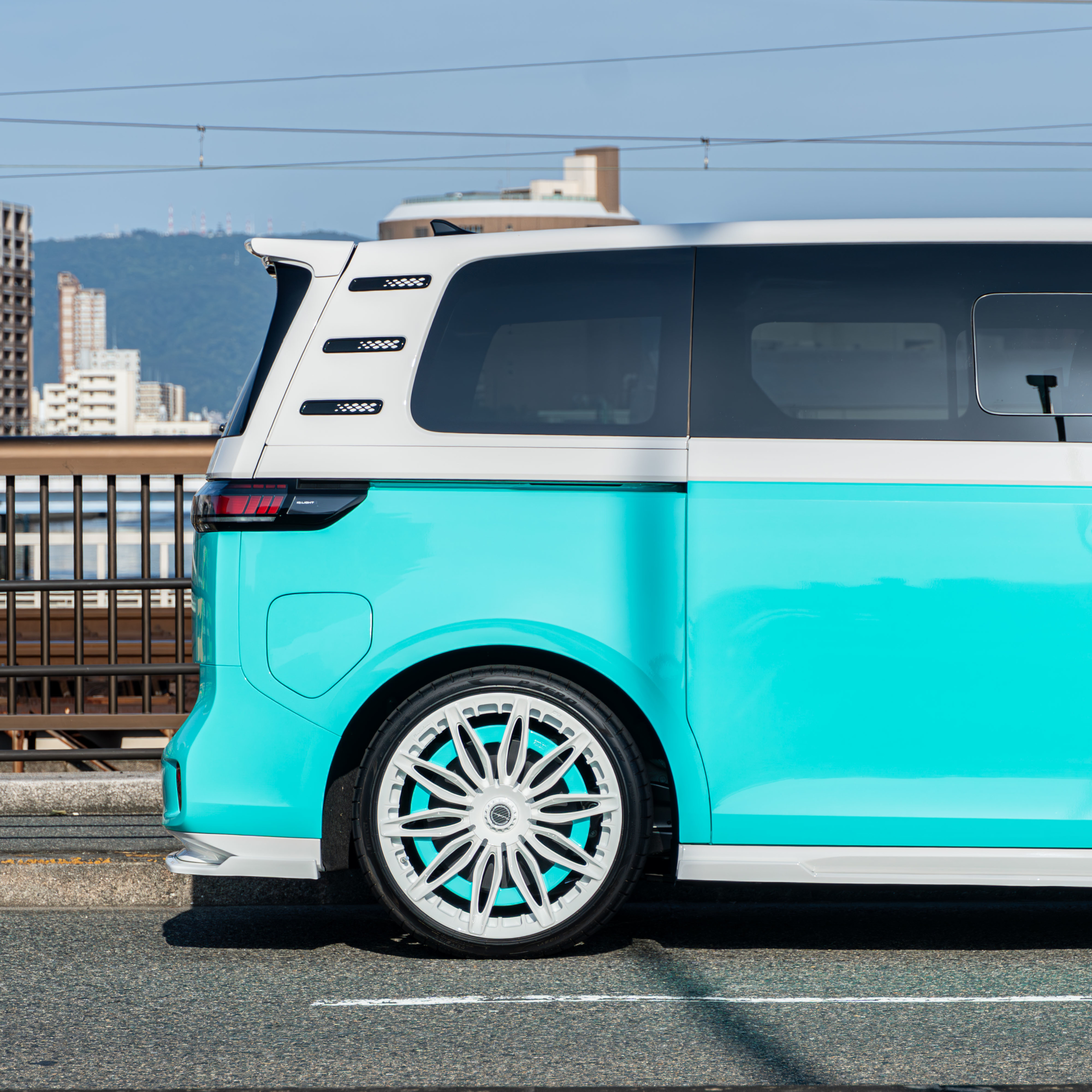 VW ID BUZZ×Brixton Forged・wrapping・MotorDrome Design Aero・Eibach　ボンド大阪
