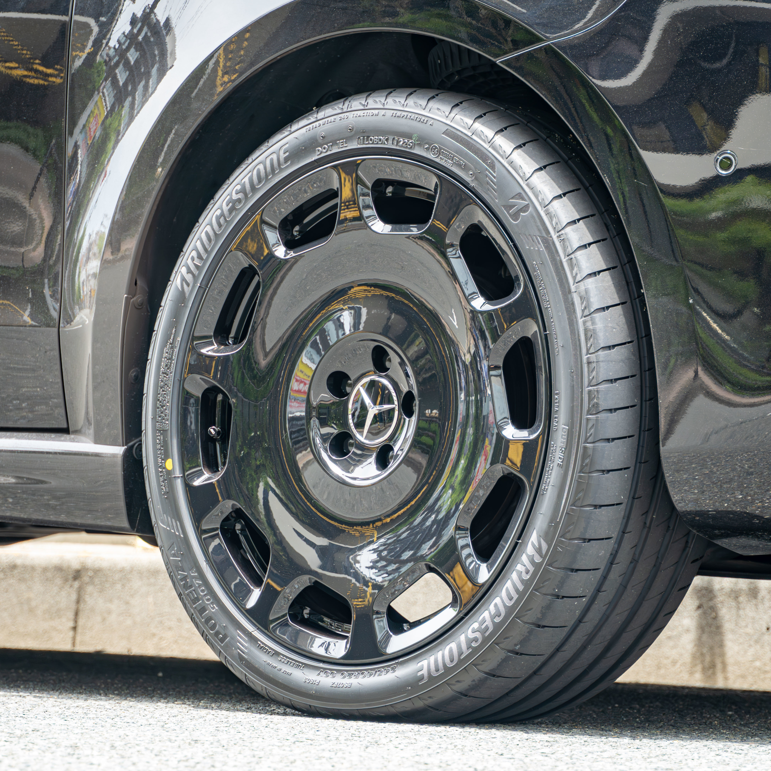 W447 V220d×BC Forged ホイール！！　ボンド大阪