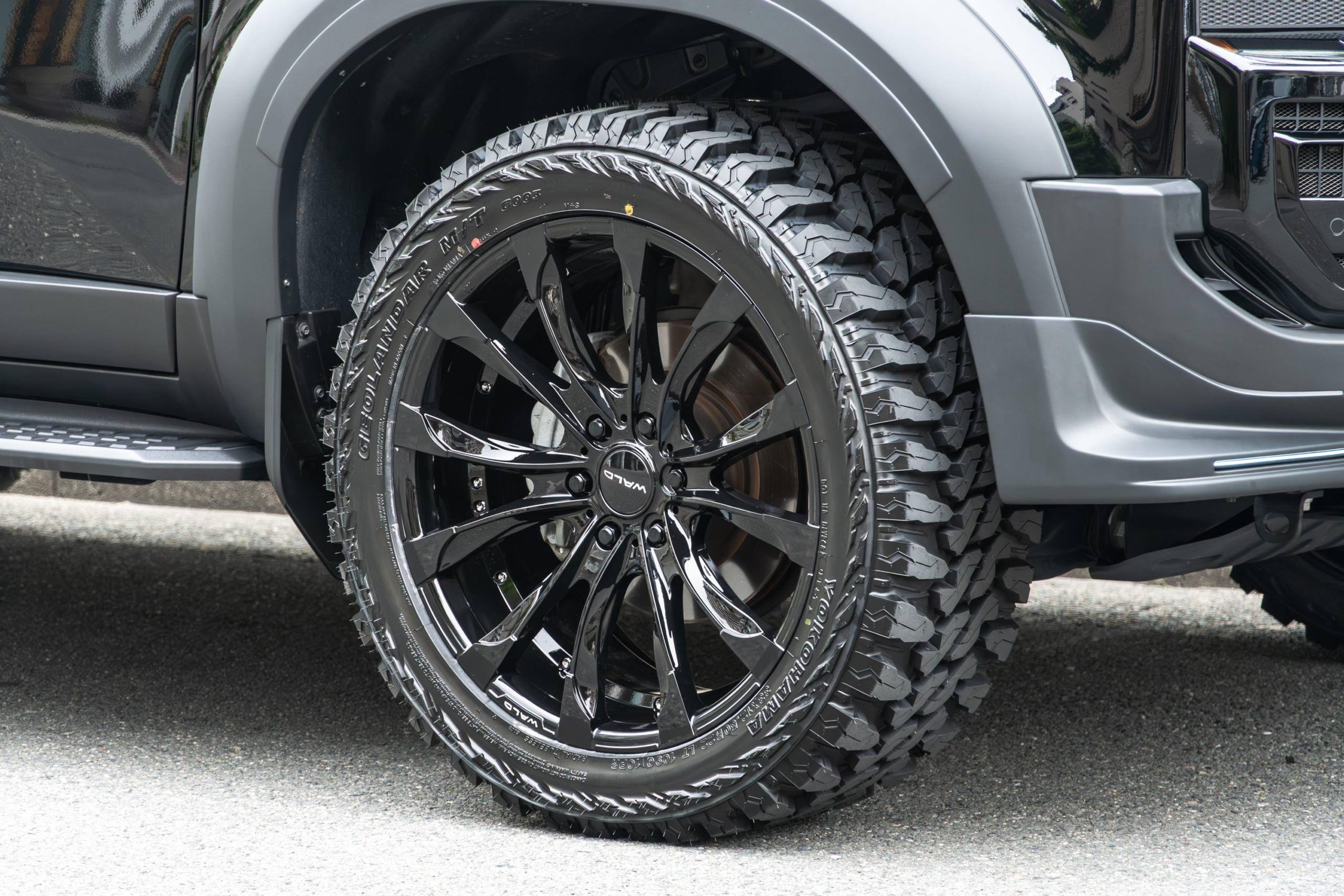 LandCruiser250 DOUBLE EIGHT
