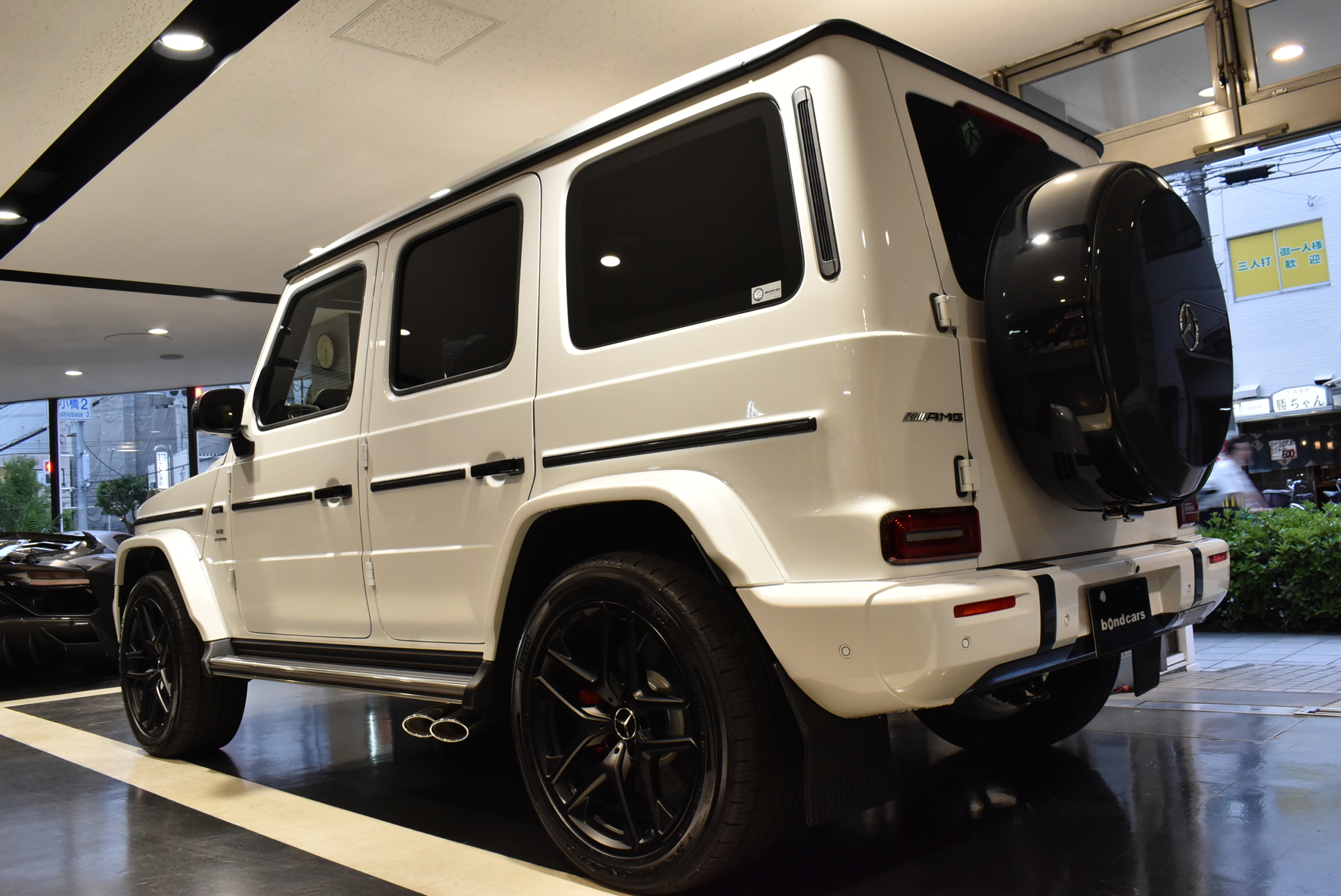 Ｗ４６５　Ｇ６３　登録済未使用車 AMGカーボンファイバーインテリアトリム MANUFAKTURメタリックボディカラー MANUFAKTURプログラムプラス AMGカーボンエクステリアパッケージ 21インチAMGホイール