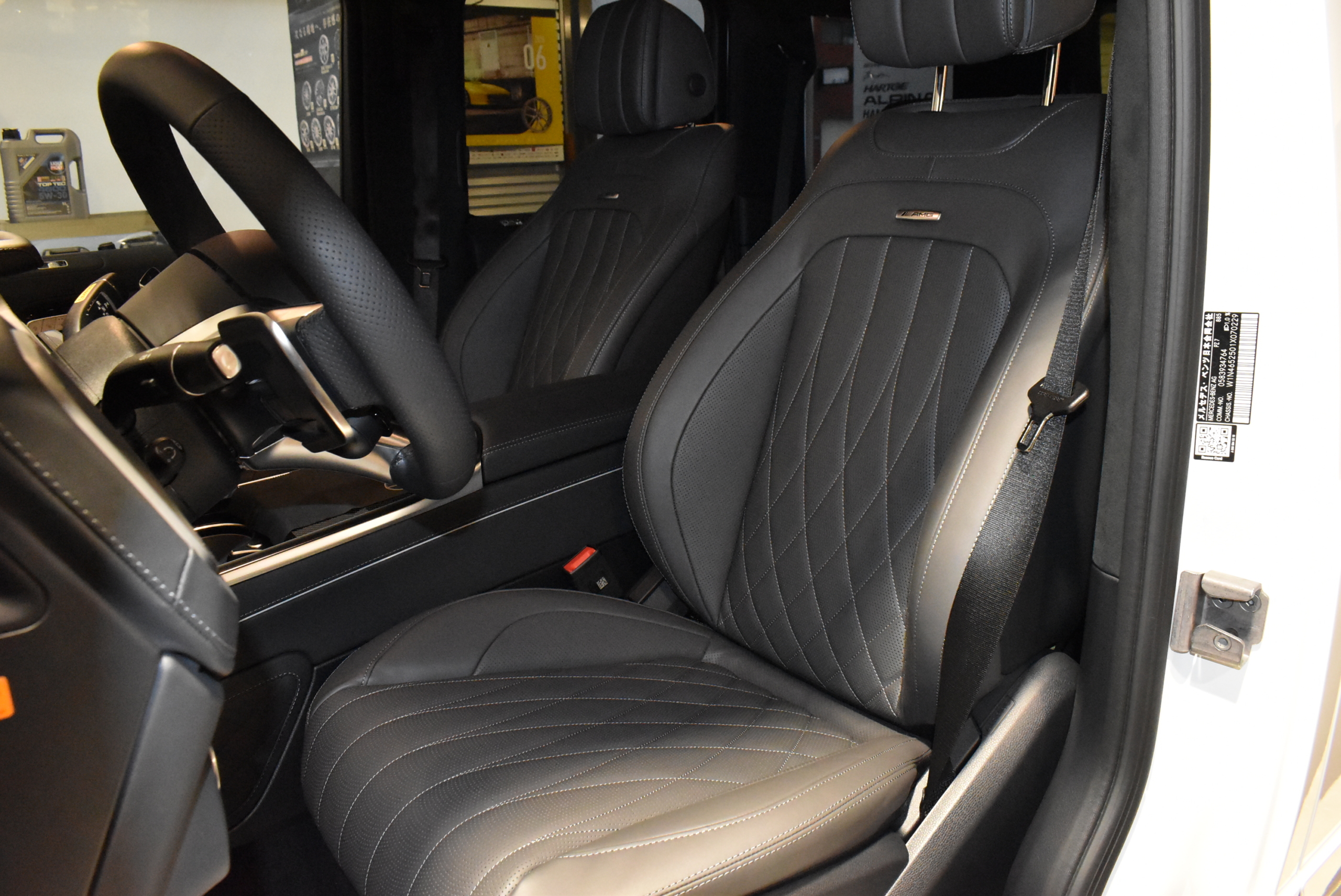 Ｗ４６５　Ｇ６３　登録済未使用車 AMGカーボンファイバーインテリアトリム MANUFAKTURメタリックボディカラー MANUFAKTURプログラムプラス AMGカーボンエクステリアパッケージ 21インチAMGホイール