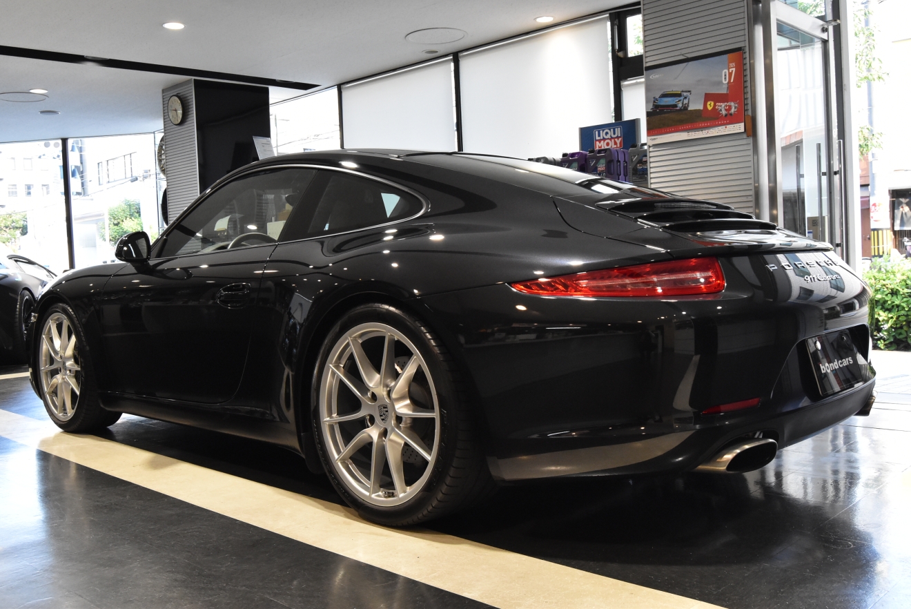 Porsche　ポルシェ　911　カレラ　991.1　NAエンジン　奇跡のワンオーナー　走行１万キロ未満　ボンド大阪　ボンドカーズ　ボンドグループ　