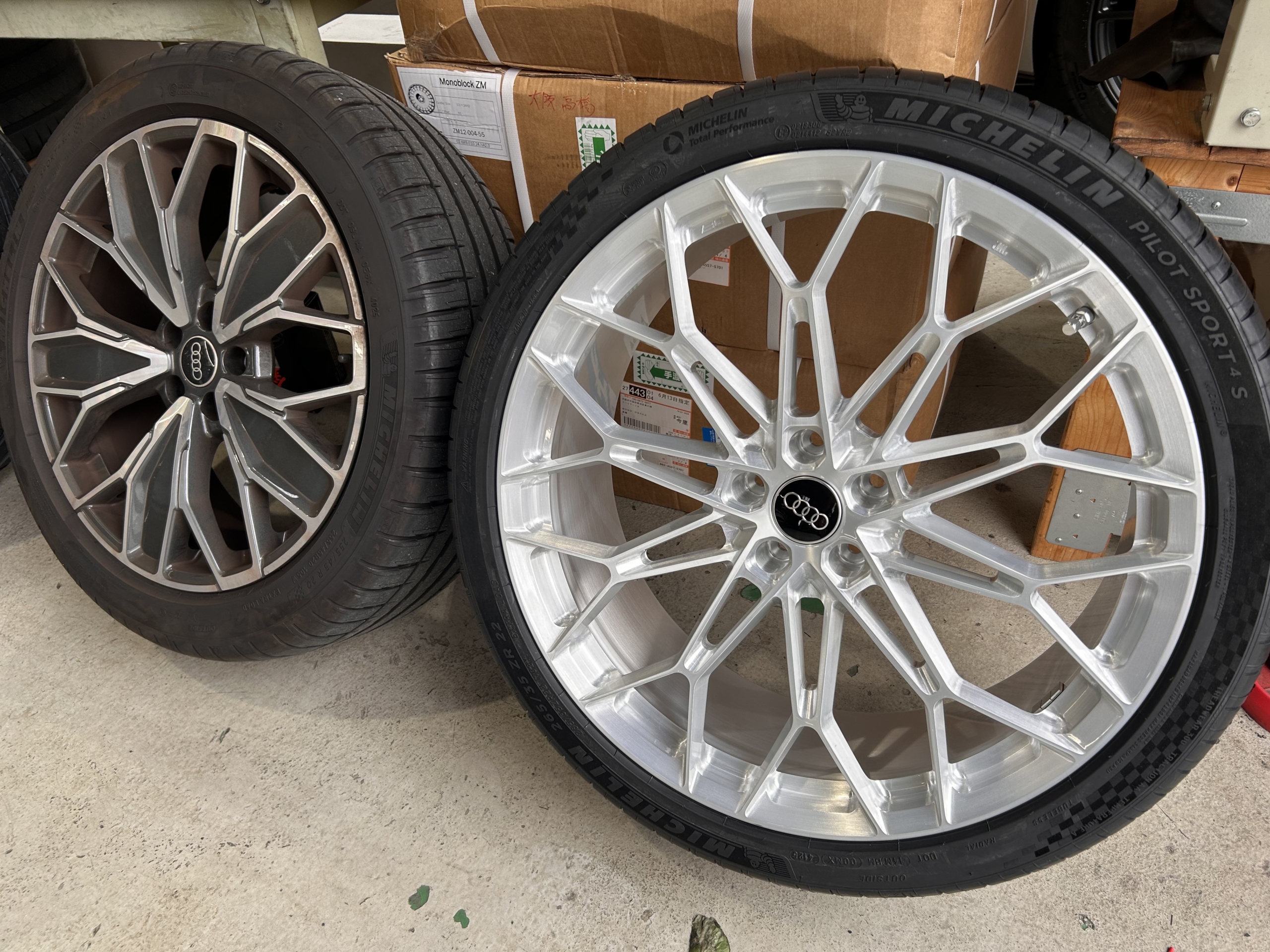 アウディ　新型　GU SQ5 カスタム　22インチ BCforged ローダウン