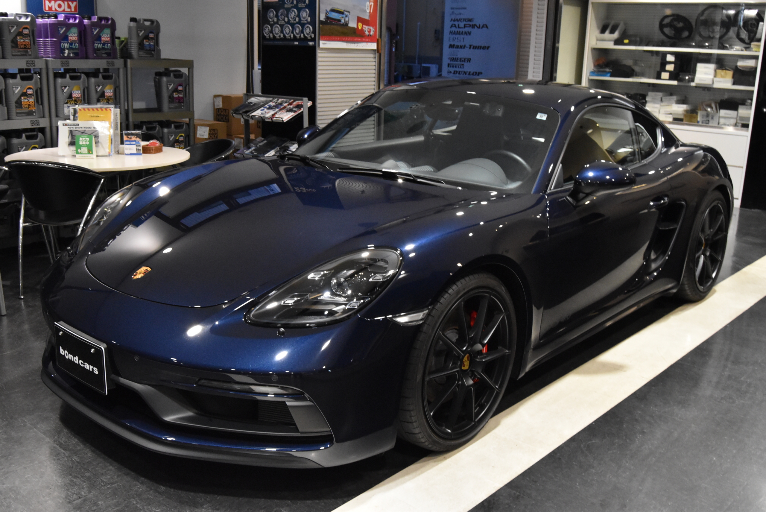 718ケイマン　GTS 4.0 パワーステアリングプラス GTスポーツステアリング オートエアコン シートヒーター スモーカーパッケージ フロアマット カーボンインテリアPKG LEDヘッドライト(PDLS+) グレートップウィンドウスクリーン レーンチェンジアシスト