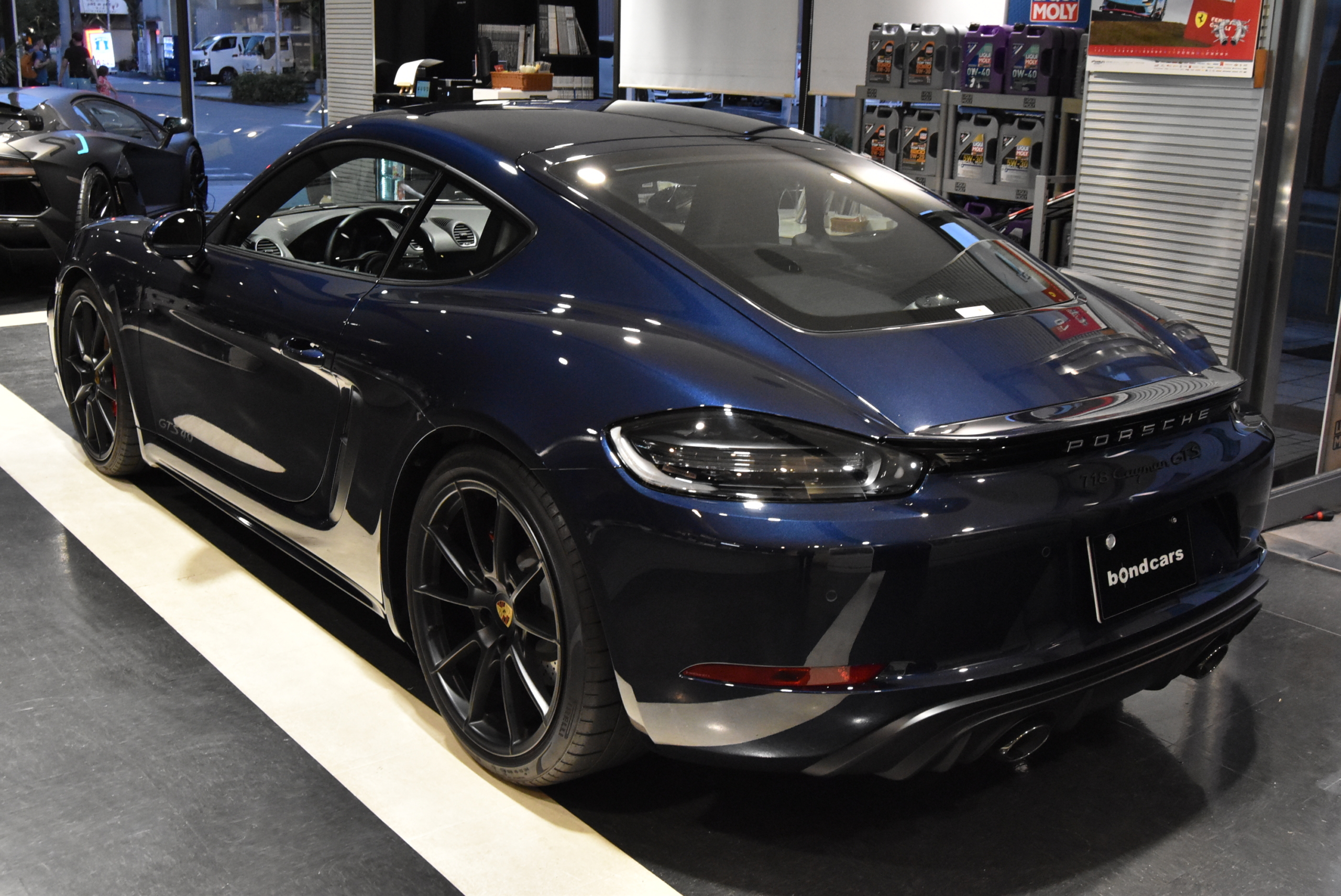 718ケイマン　GTS 4.0 パワーステアリングプラス GTスポーツステアリング オートエアコン シートヒーター スモーカーパッケージ フロアマット カーボンインテリアPKG LEDヘッドライト(PDLS+) グレートップウィンドウスクリーン レーンチェンジアシスト