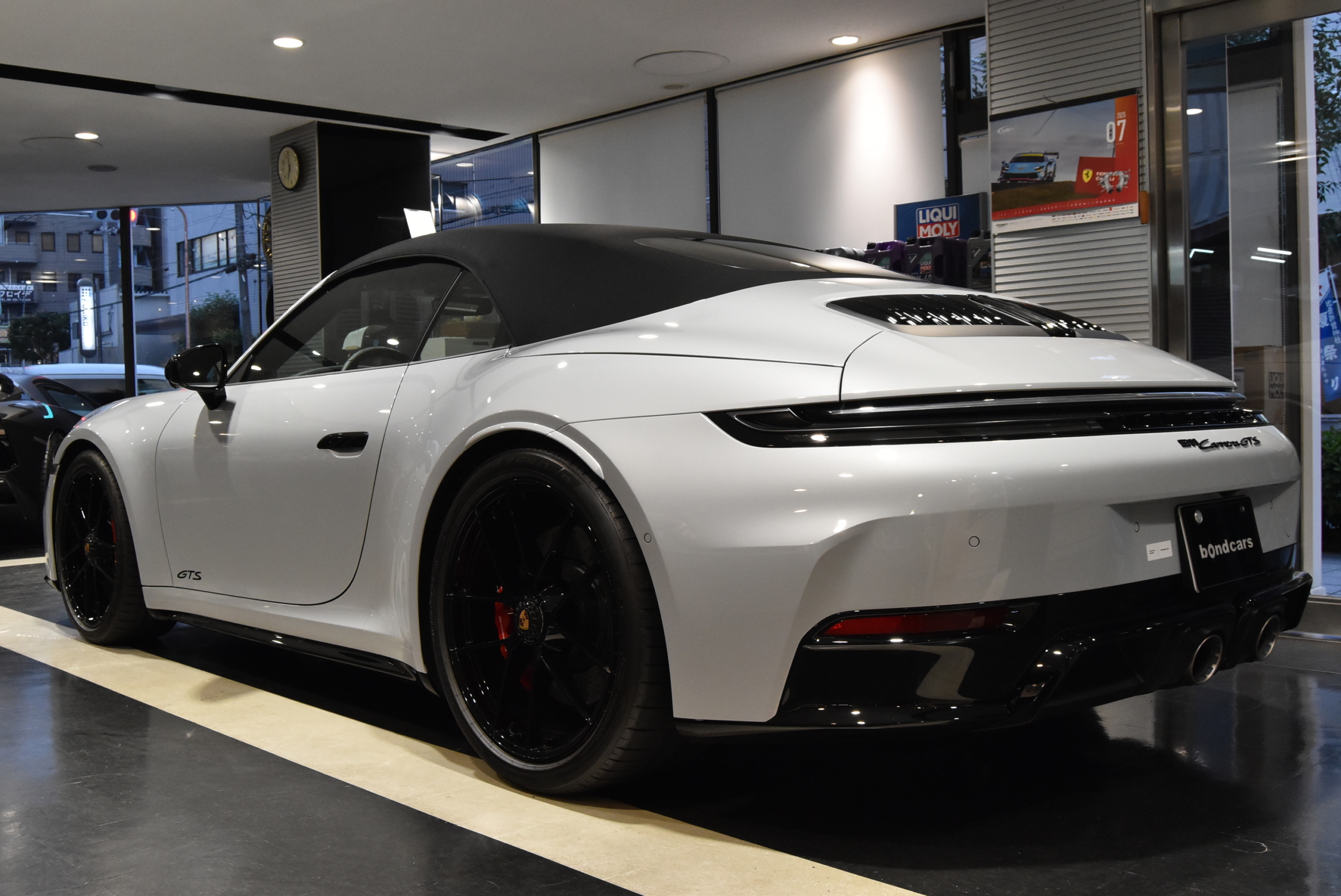 992.2カレラGTSカブリオレ　アイスグレーM スポーツシート(14Way) ベンチレーション エクステリアPKG フロントリフト スポーツテールパイプ イルミドアシルガード BOSEサラウンド