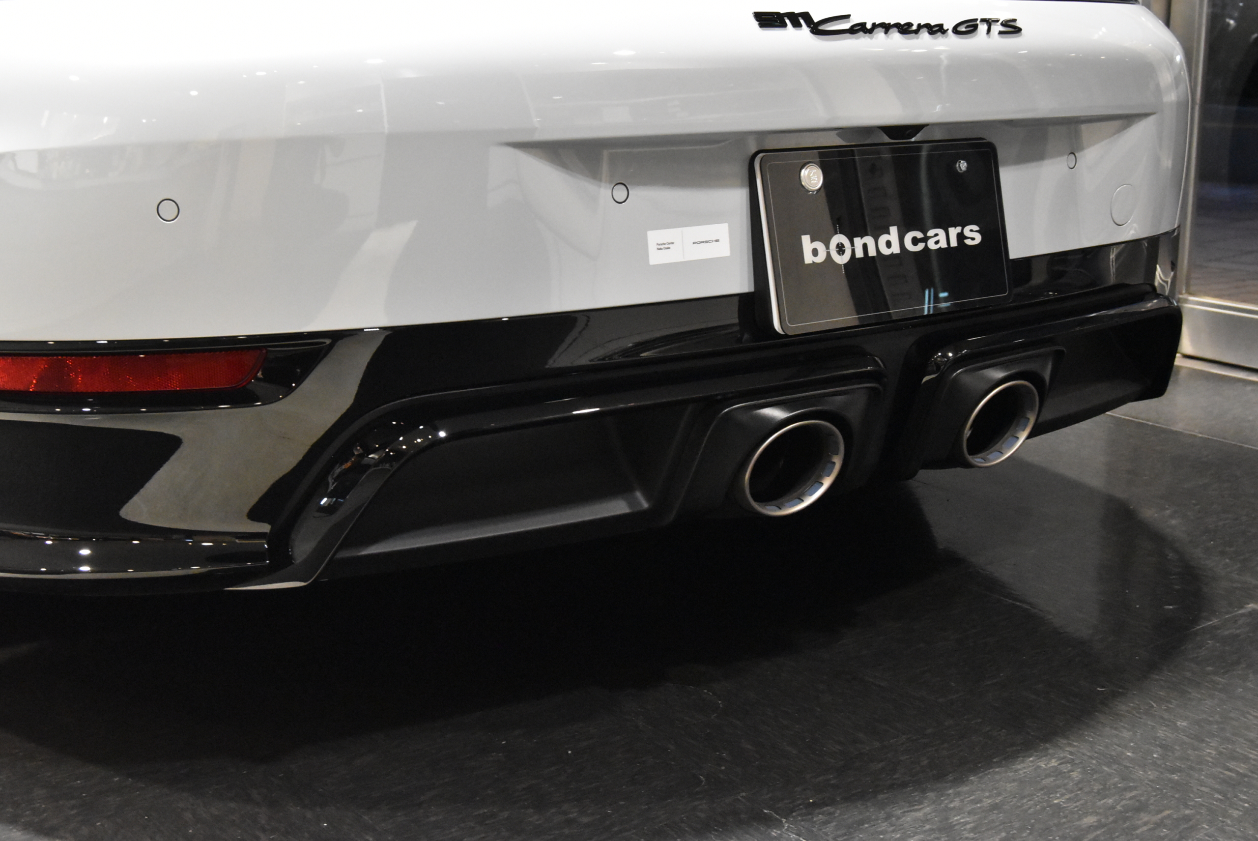 992.2カレラGTSカブリオレ　アイスグレーM スポーツシート(14Way) ベンチレーション エクステリアPKG フロントリフト スポーツテールパイプ イルミドアシルガード BOSEサラウンド