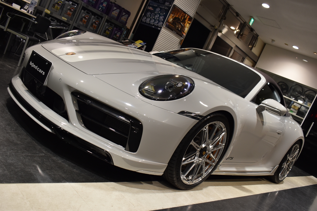 911 Carrera GTS Cabriolet (type 992.1) クレヨン TECHARTエアロ BC Forgedアルミ 地デジ ACC LEDヘッドライト BOSEサウンドシステム シートヒーター&ベンチレーション スポーツクロノ&エグゾースト　bond大阪　ボンドカーズ　ボンドグループ