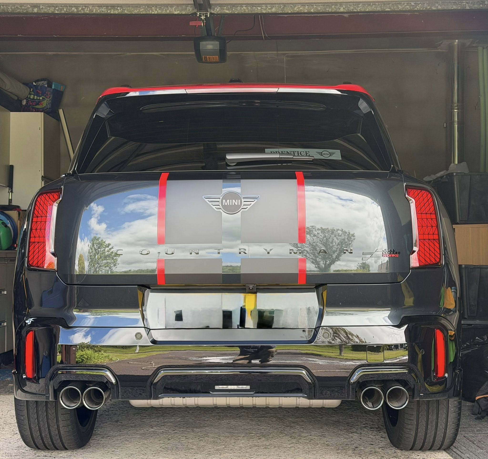 MINI U25 カントリーマン JCW×ストライプ施工！！　ボンド大阪