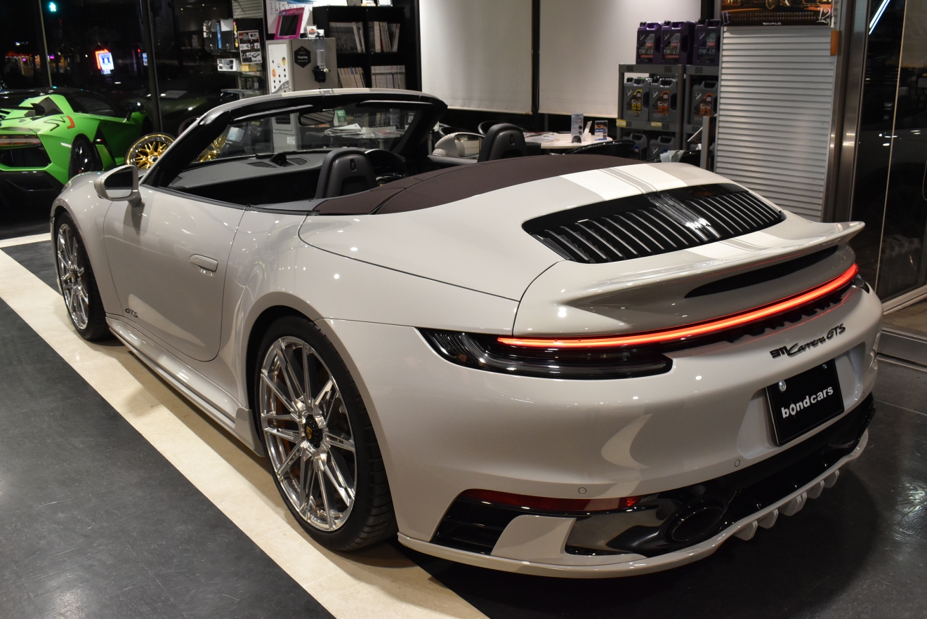 911 Carrera GTS Cabriolet (type 992.1) クレヨン TECHARTエアロ BC Forgedアルミ 地デジ ACC LEDヘッドライト BOSEサウンドシステム シートヒーター&ベンチレーション スポーツクロノ&エグゾースト　bond大阪　ボンドカーズ　ボンドグループ