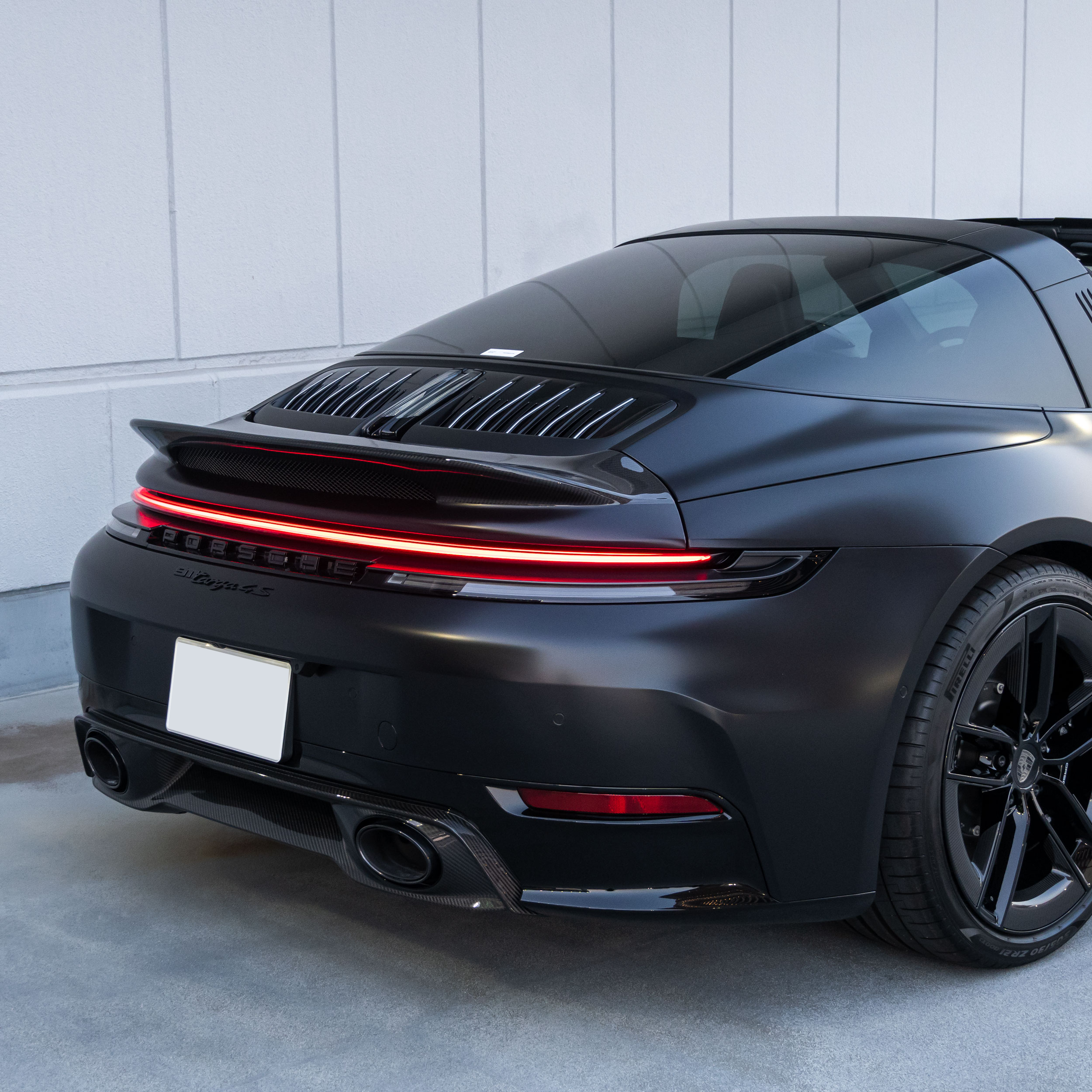 ポルシェ　992.2　マットブラック　エアロ　カスタム