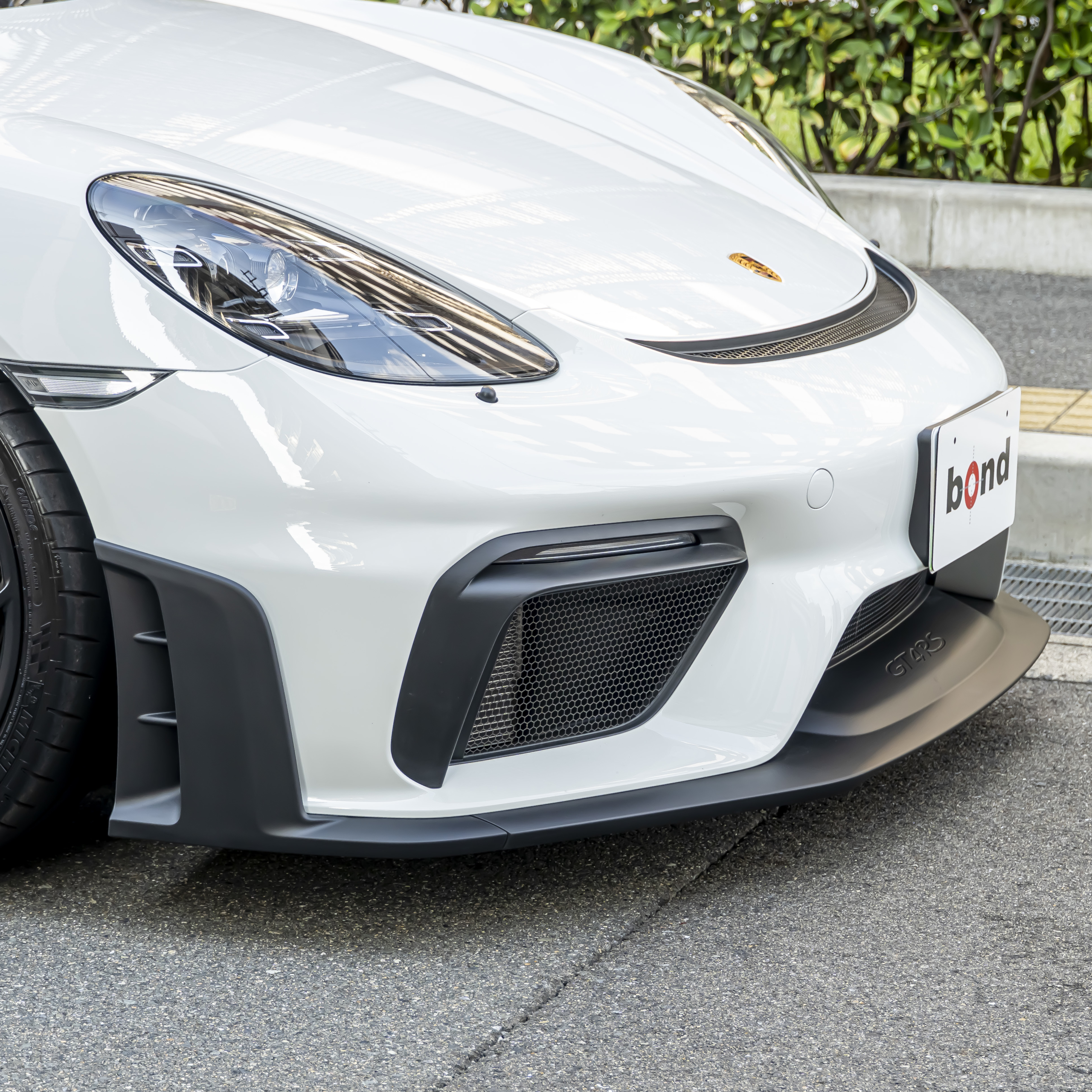 Porsche 718 Spiderをグレードアップ！！　ボンド大阪
