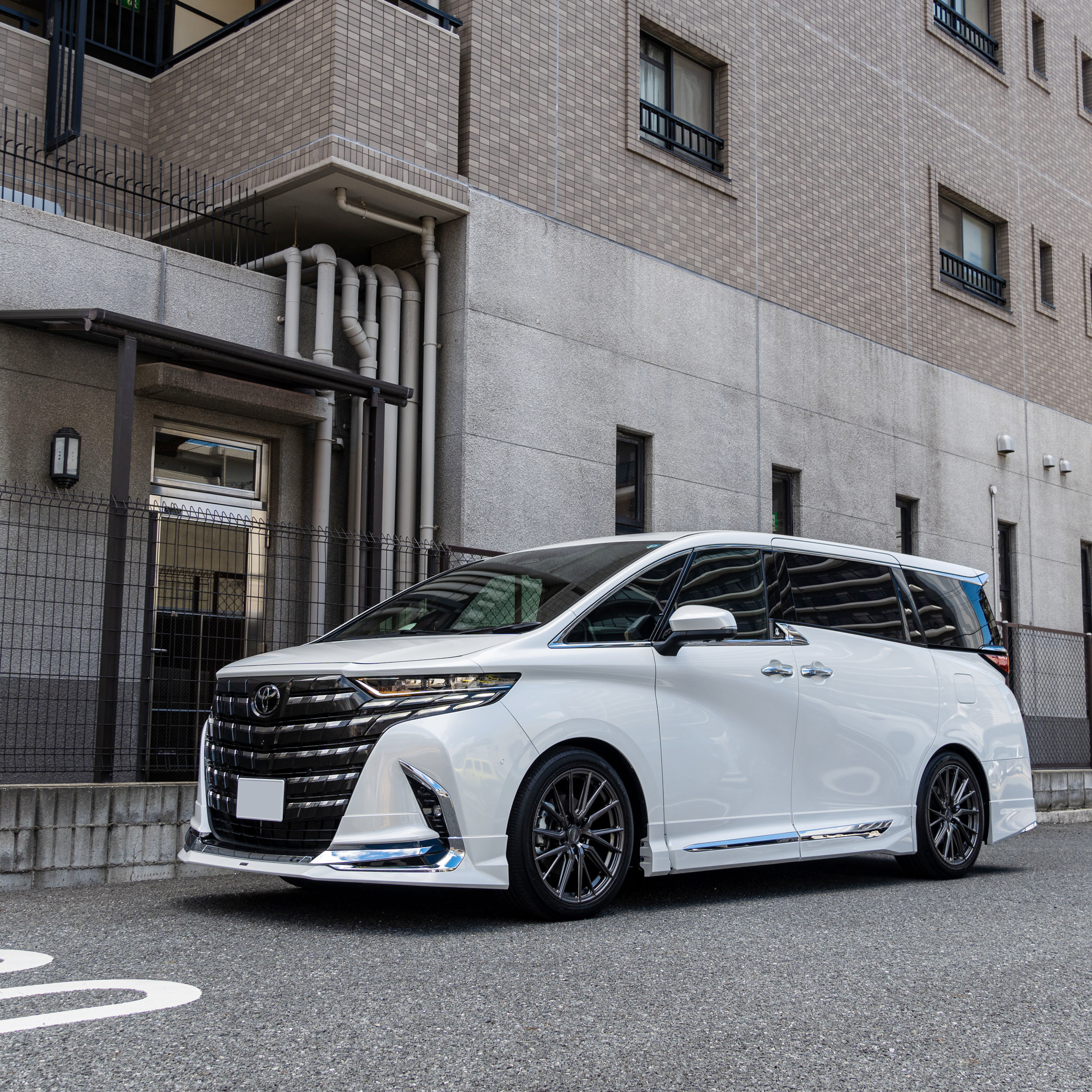 40 アルファード VOSSEN ローダウン カスタム