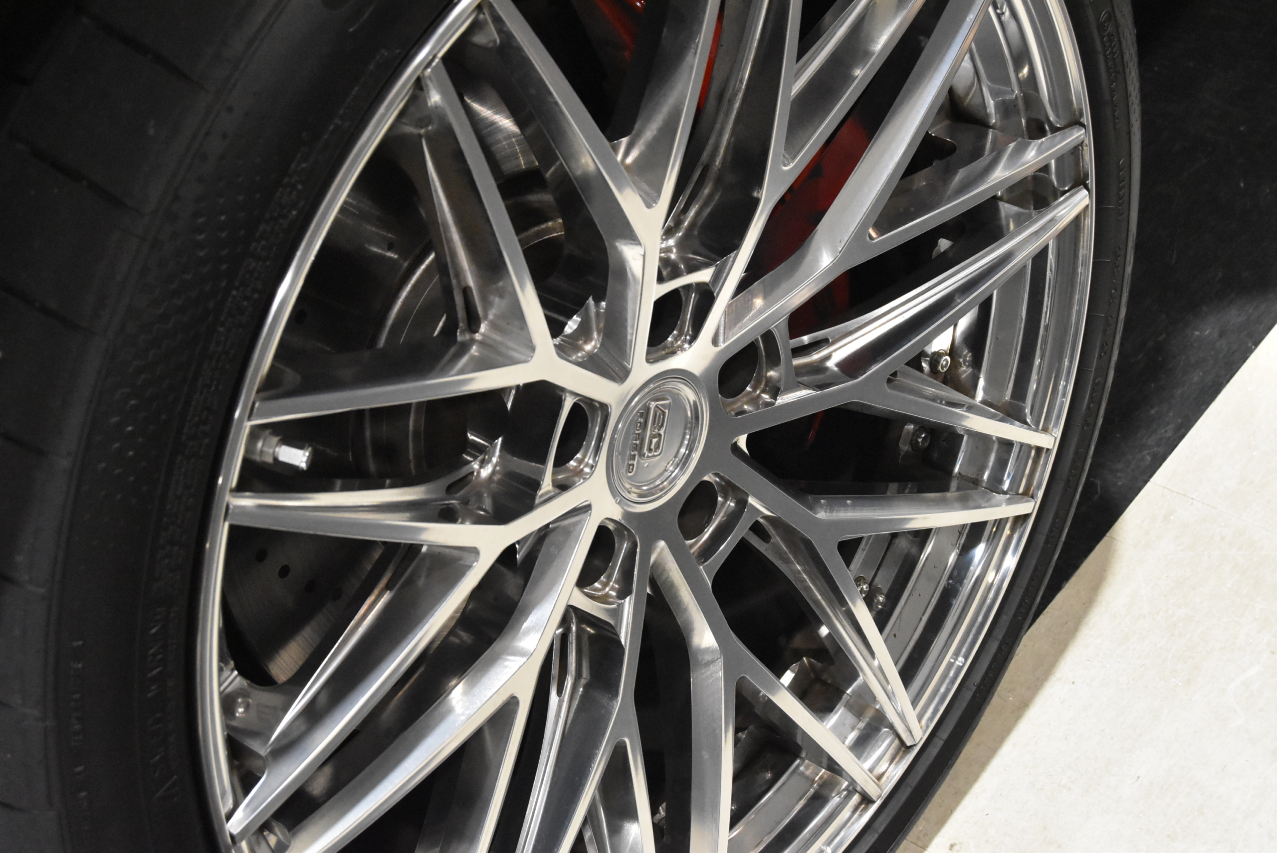 W465 G63　左Ｈ　 トラバーチンベージュ/プラチナホワイトナッパレザー MANUFAKTUR Program Plus AMGナイトパッケージ BC Forged 23インチホイール BRABUSフロントリップ　 各部ラッピング　 ＩＩＤローダウンサス　 ＩＩＤ電動サイドステップ レーダー＆ドライブレコーダー
