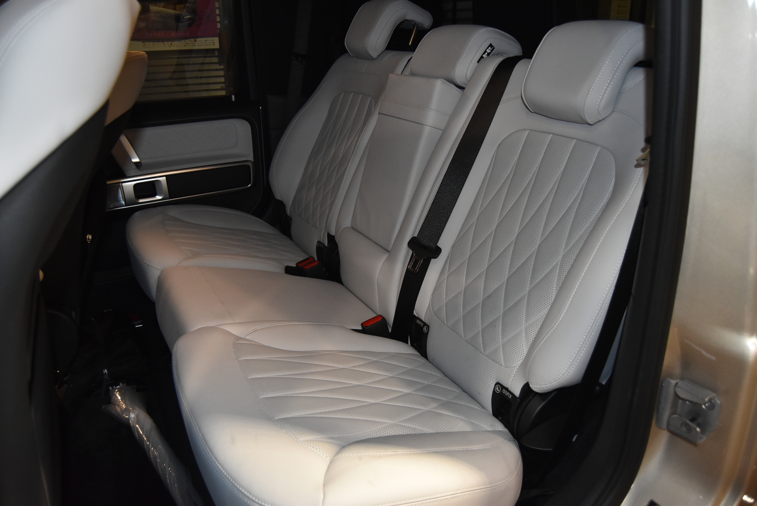 W465 G63　左Ｈ　 トラバーチンベージュ/プラチナホワイトナッパレザー MANUFAKTUR Program Plus AMGナイトパッケージ BC Forged 23インチホイール BRABUSフロントリップ　 各部ラッピング　 ＩＩＤローダウンサス　 ＩＩＤ電動サイドステップ レーダー＆ドライブレコーダー